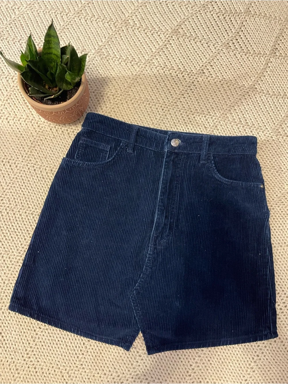 Zara TRF Navy Corduroy High Rise Skirt Size S Soft Grunge Preppy Cottagecore